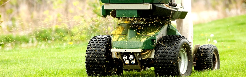 lawn spreader