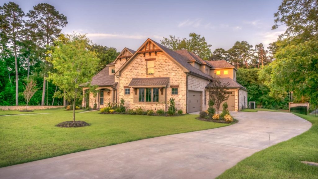 Curb appeal house